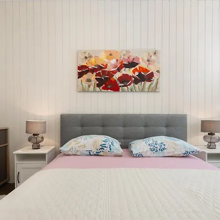 Lemonade Jesenice (Split-Dalmatia)