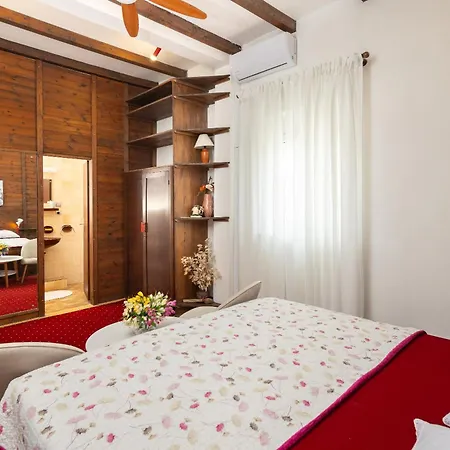 Lemonade * Jesenice (Split-Dalmatia)