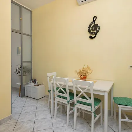 Lemonade * Jesenice (Split-Dalmatia)